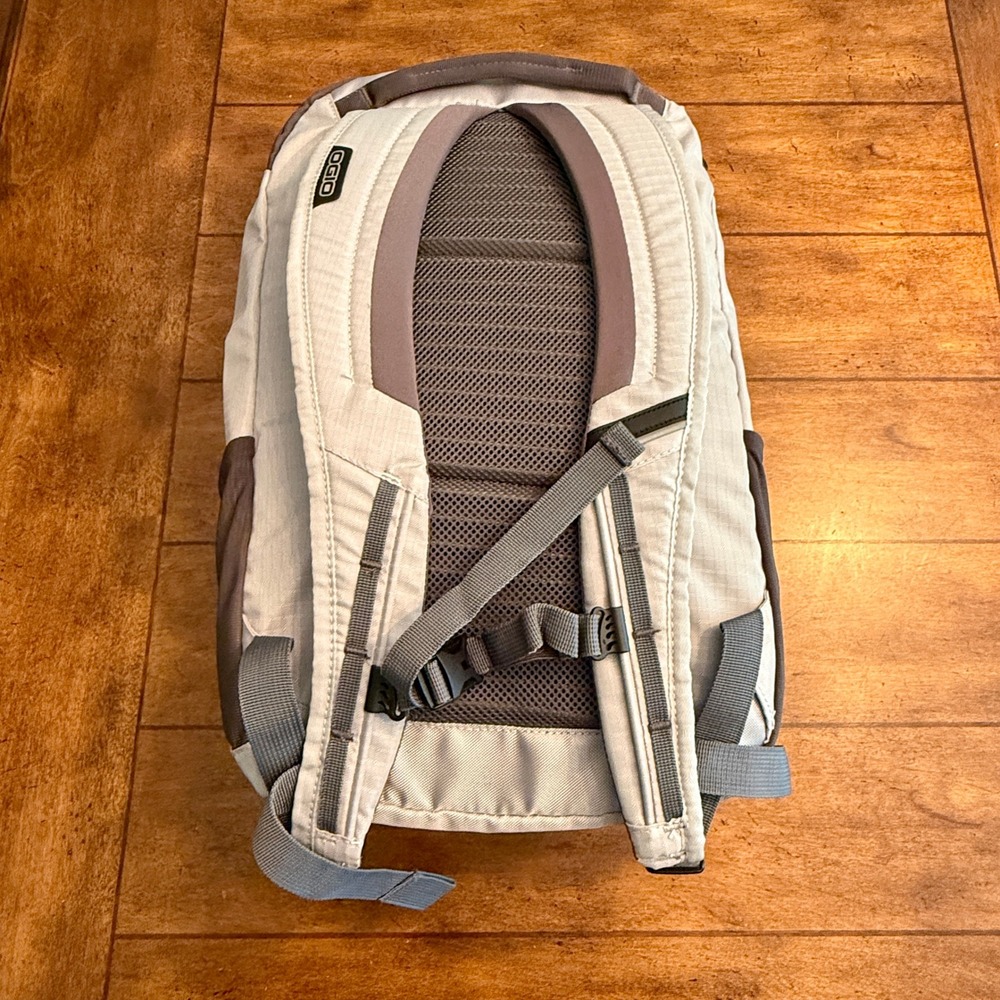 OGIO Tenable Gray Ripstop Tech Vault Laptop Backpack New With Tags - Picture 6 of 12